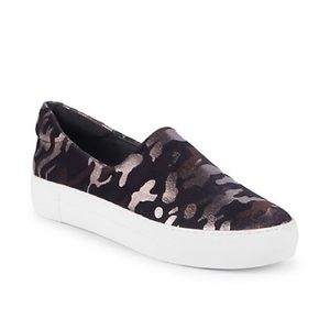 J/Slides Ariana Camo Print Sneakers used size 6.5